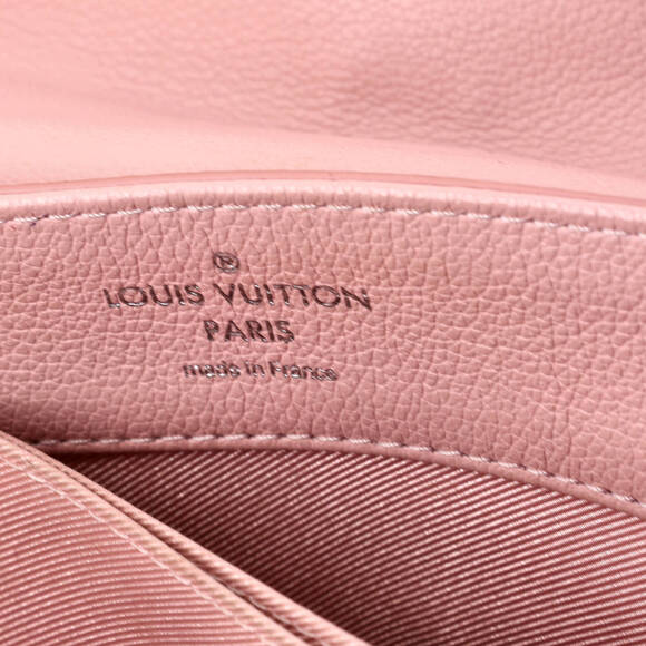 Louis Vuitton Lockme II Handbag Leather - Picture 7 of 7